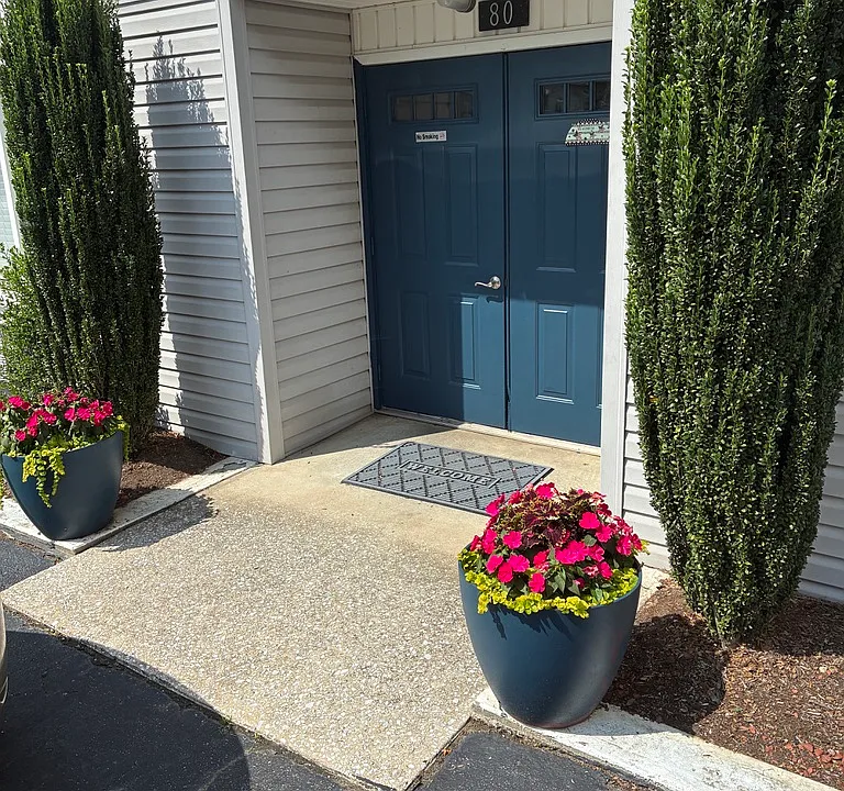 80 Princetonia Dr #1