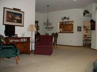 W241N5674 Birchwood Ln, Sussex, WI 53089