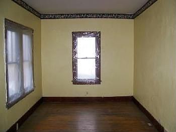 2nd image of 354 Rosewood Ave