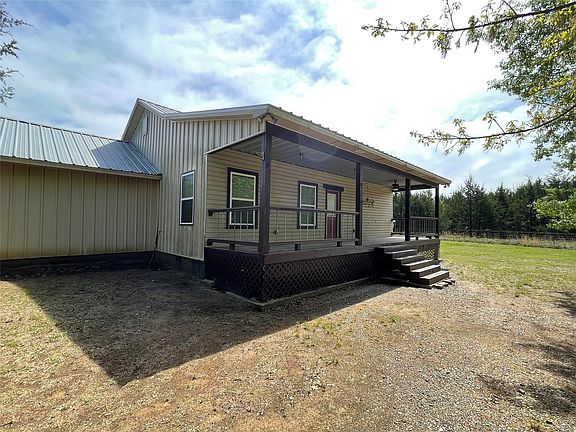 3rd image of 2110 County Road 1220