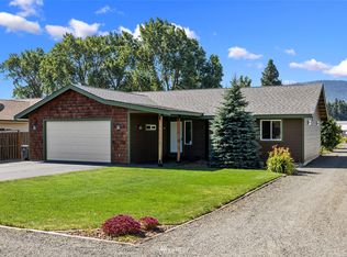 1110 E 3rd St, Cle Elum, WA 98922