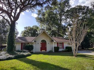 5153 Trenton Dr, Pace, FL 32571