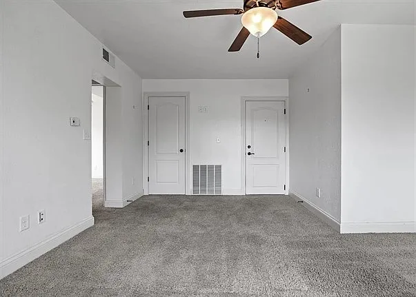 100 Grandview Ct #115 — Photo 4