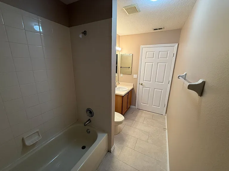 2735 Cedaridge Cir — Photo 18