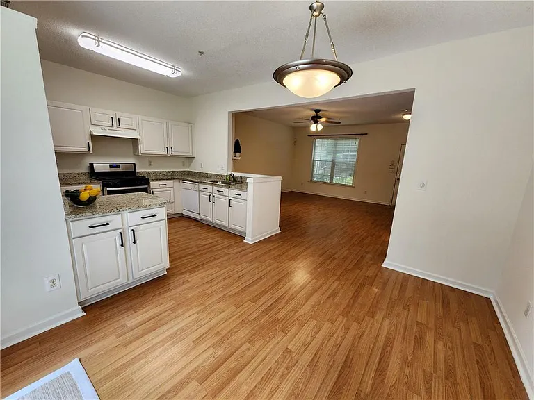 2175 Whitestone Pl — Photo 4