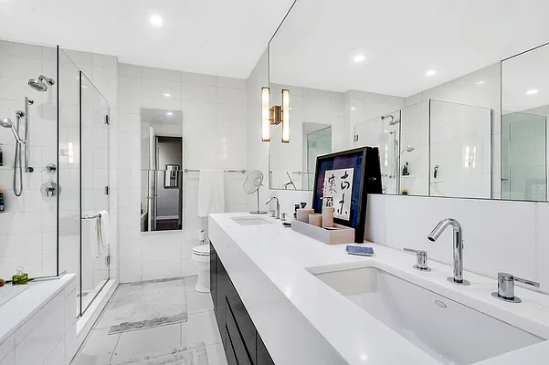 Rented by Douglas Elliman | media 20