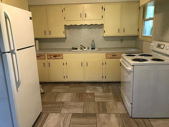 2nd image of 1105 N 10th St