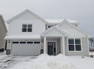 3906 Heath Ave N, Oakdale, MN 55128