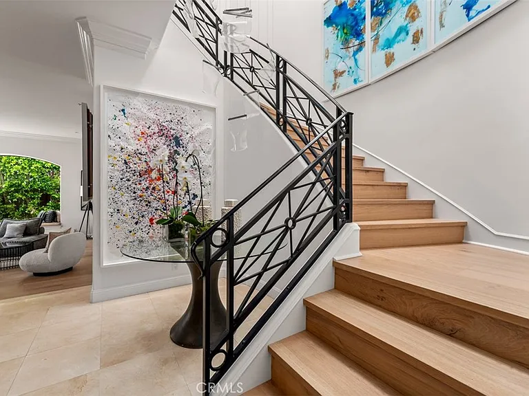 215 Poppy Ave — Photo 33