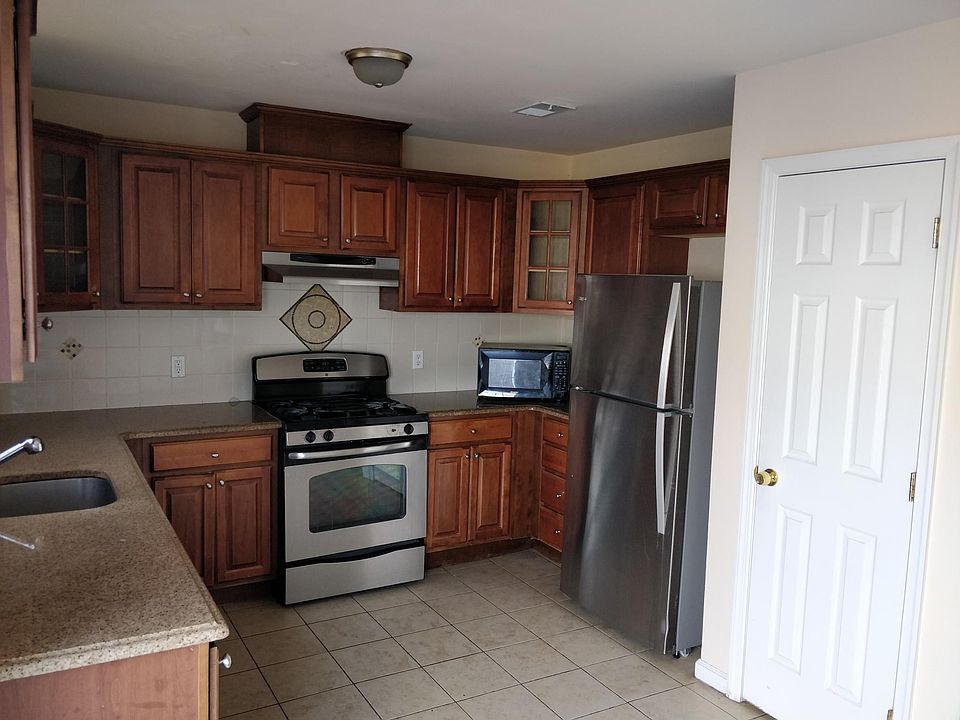 32 Charles St, Carteret, NJ 07008 Zillow