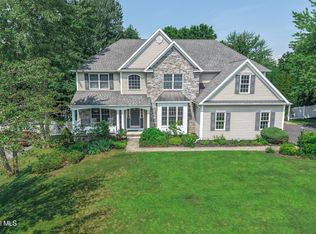 48 Towpath Ln, Waterford, NY 12188