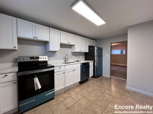 10 Bryon Rd UNIT 2, West Roxbury, MA 02132