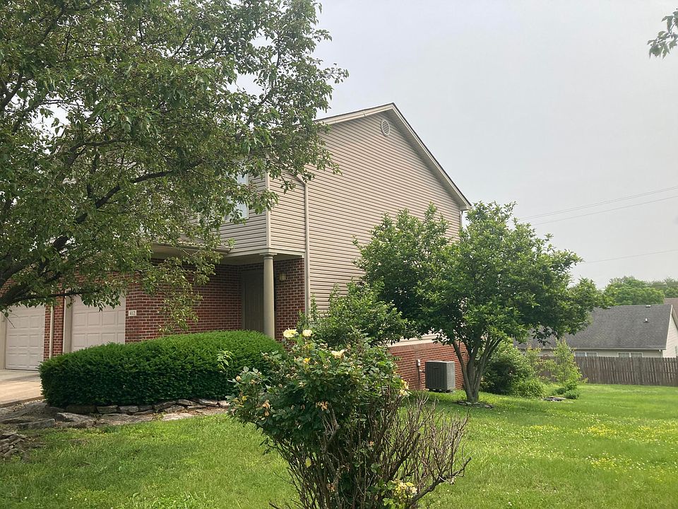 2nd image of 412 Paisley Ct