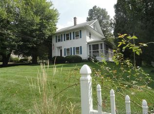 40 Falls Rd, Moodus, CT 06469