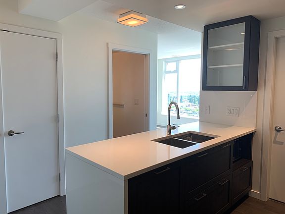3rd image of 5515 Boundary Rd #2304