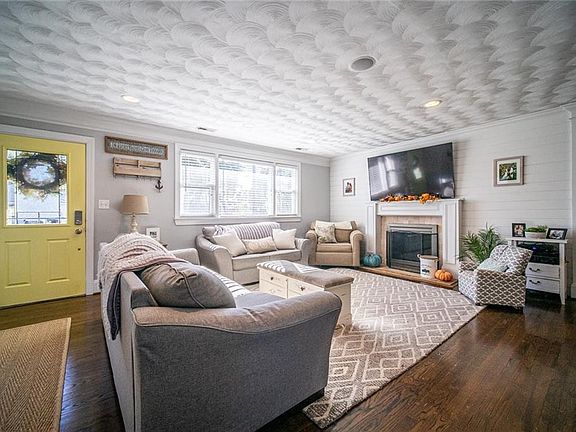 5th image of 2944 Lynnhaven Dr