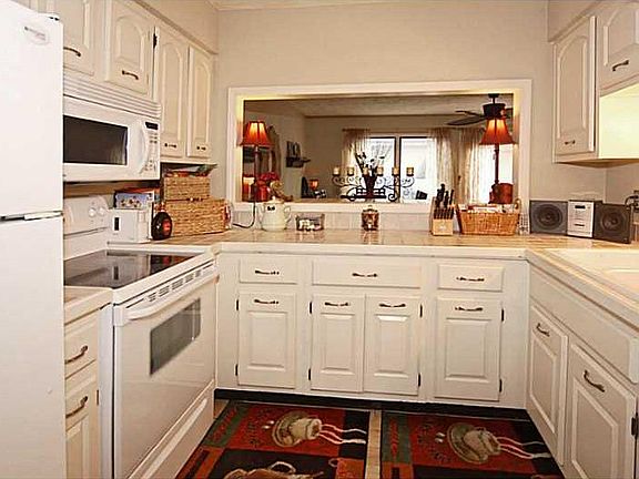 4th image of 5266 Whisperwood Ln