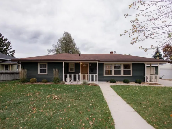 305 South Ellwood Street, Dodgeville, WI 53533