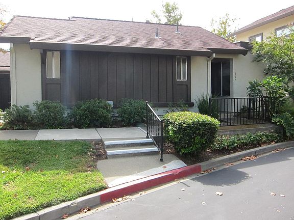 2nd image of 177 Fairoaks Dr