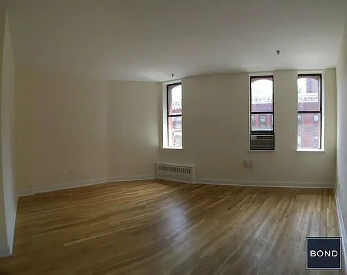 Rented by Bond New York | media 18