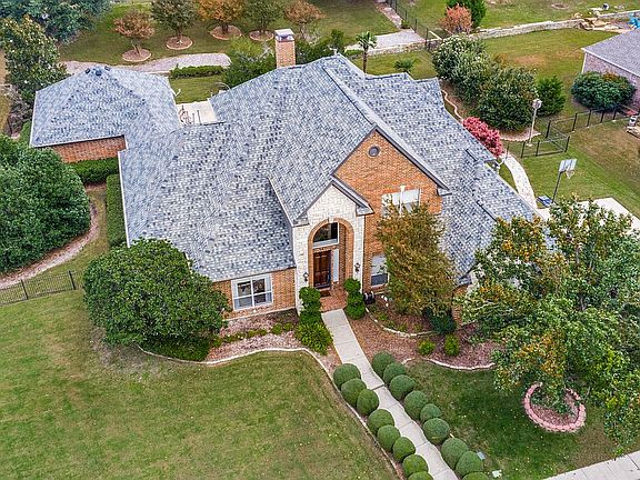 3rd image of 611 Wood Duck Ln