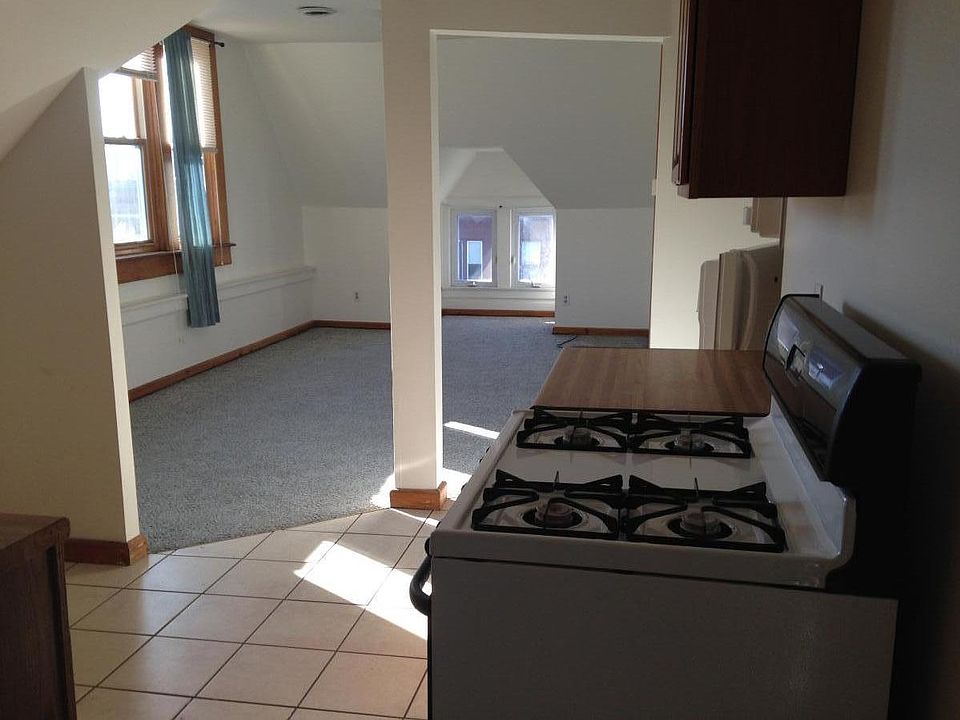 kitche/living rooms