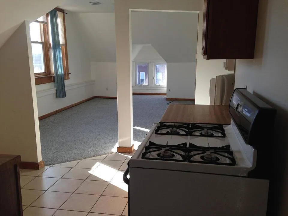 1005 Elmwood Ave