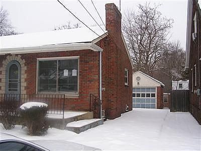 5th image of 22 Upland Ave