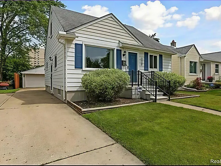 278 W Tacoma St — Photo 18