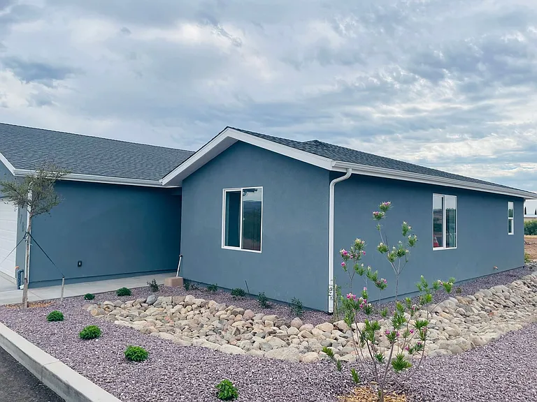 17 N Alamos Dr #B — Photo 2