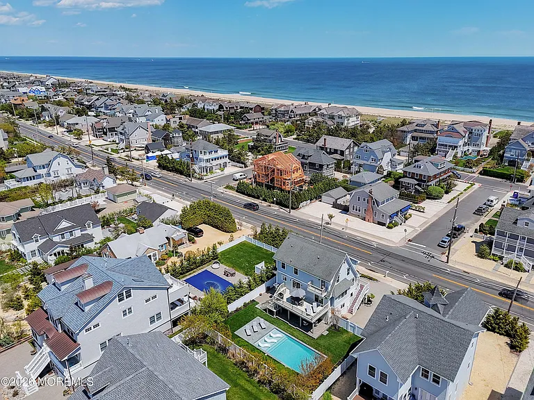 912 Ocean Ave — Photo 46
