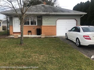 8 Andros St, Toms River, NJ 08757