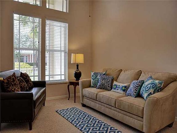 3rd image of 7 Castle Hill Way