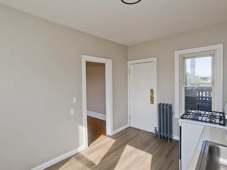 201 Dickinson St #6 — Photo 9