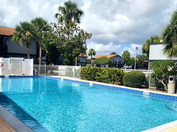 The Pines Apartments