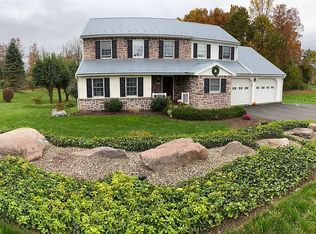 42 Smokestown Rd, Reinholds, PA 17569