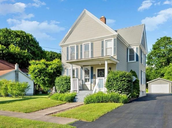 210 Richardson Ave
