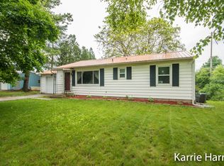 810 W Ellis Ave, Belding, MI 48809