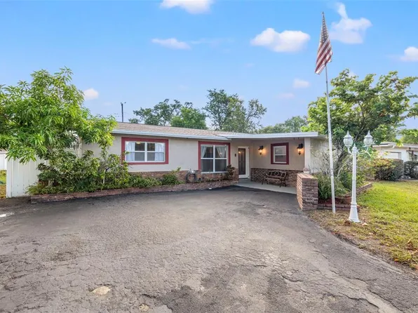 10997 Duncan St, Seminole, FL 33772