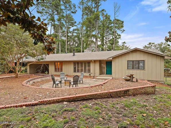 2009 Southwood Rd, Jackson, MS 39211