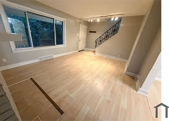 1217 Lincoln Ave — Photo 9