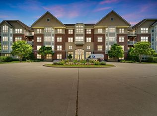 4120 S Lake Dr UNIT 361, Saint Francis, WI