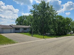 200 10th Ave SE, Pelican Rapids, MN 56572