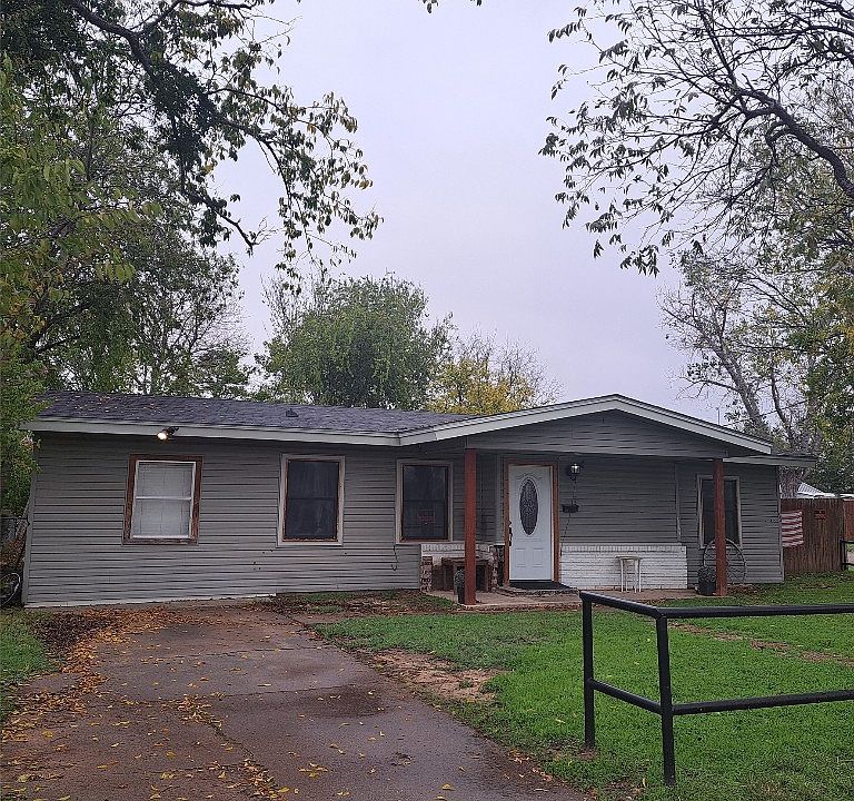 1st image of 1309 SE 15th St
