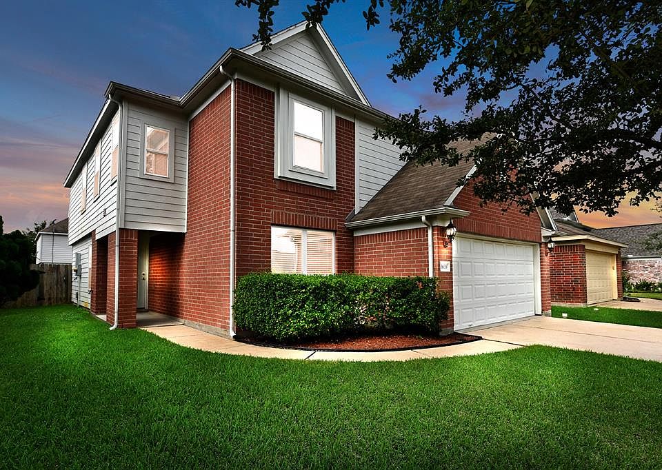1st image of 3635 Barkers Crossing Ave