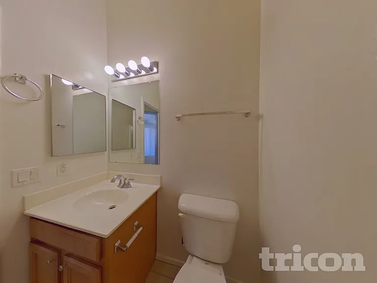 1225 N 36th St #2041 — Photo 15