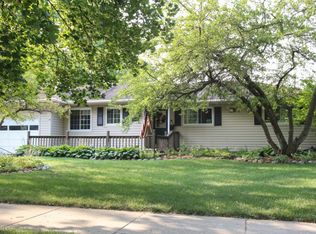 1004 Airfield Ln, Midland, MI