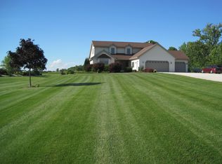 W2738 Playbird Rd, Sheboygan Fls, WI 53085