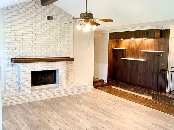2nd image of 212 Presbytere Pkwy