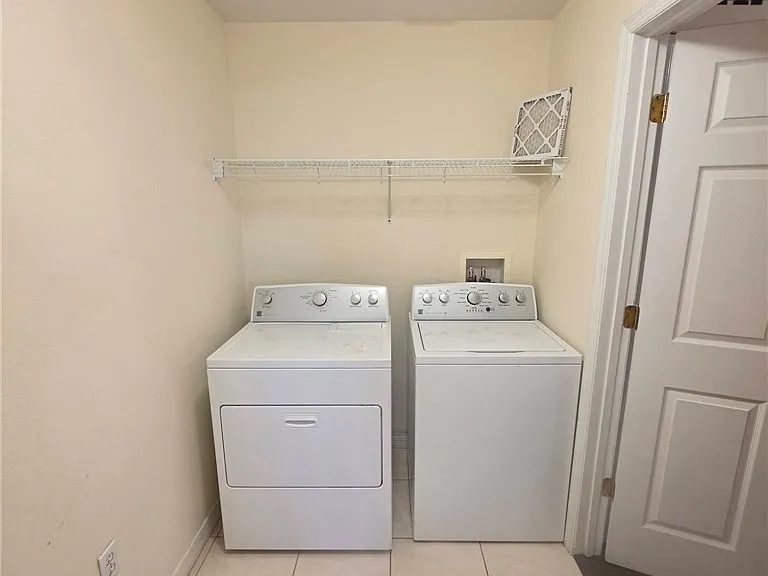 214 Northwood Rd — Photo 20